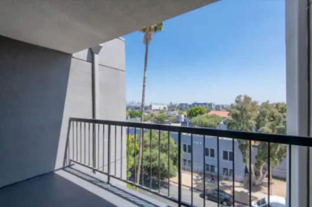 Photo of Patio Balcony in Hollywood