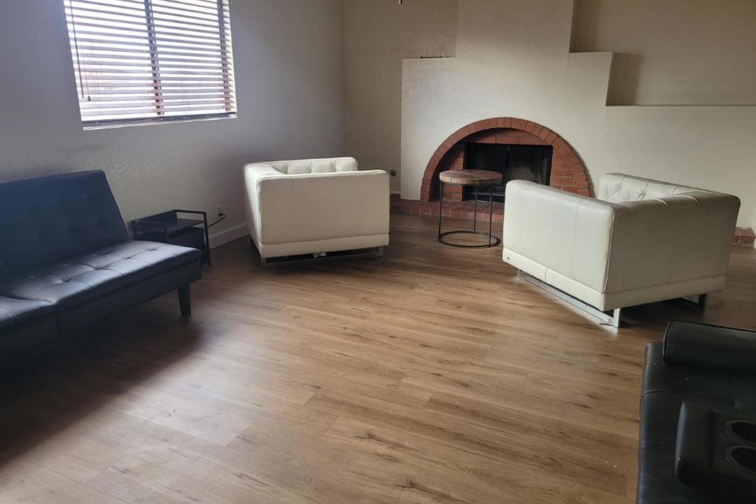Photo of Livingroom in Palmdale