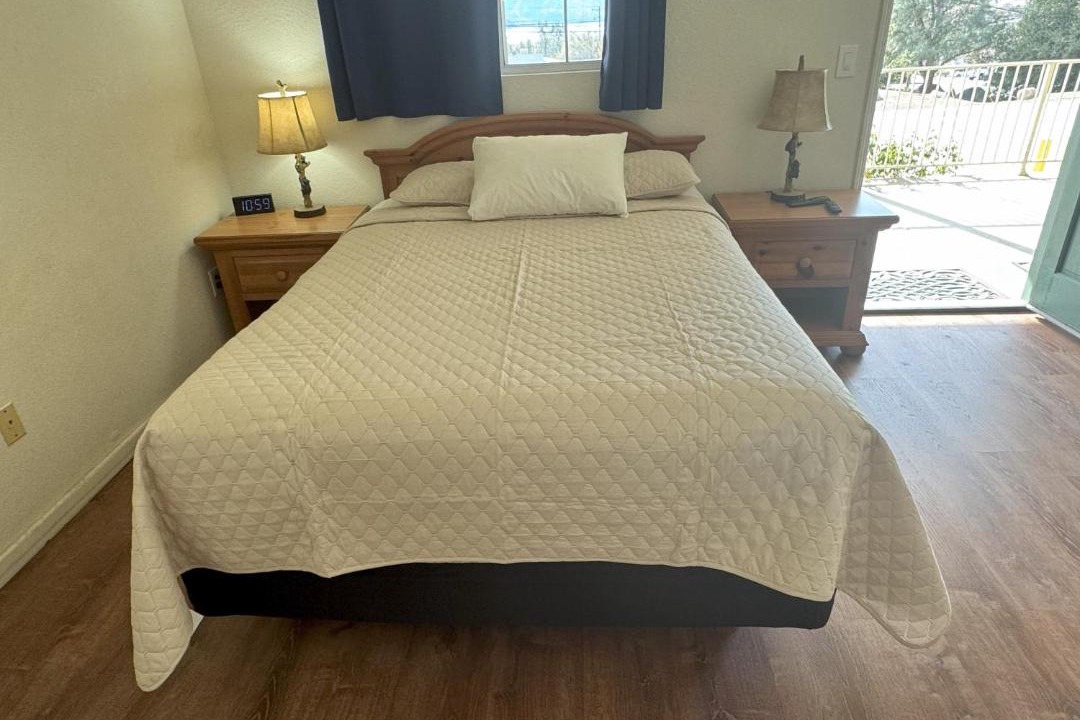Photo of Bedroom in Wofford Heights