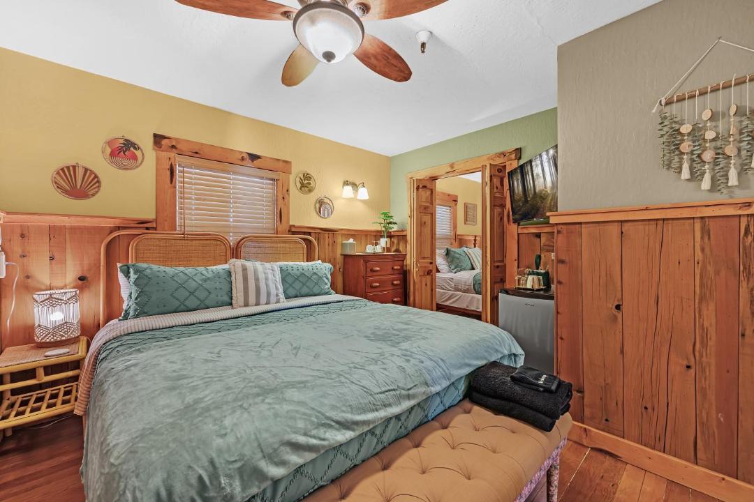 Photo of Bedroom in Apple Hill