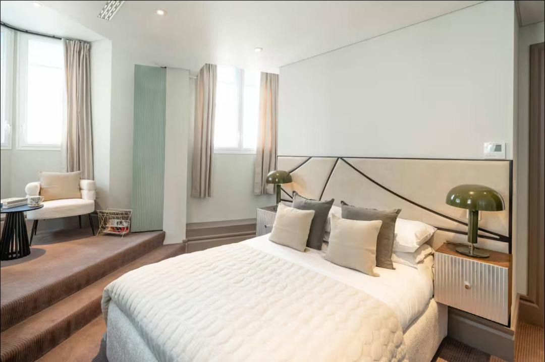 Photo of Bedroom in Mayfair