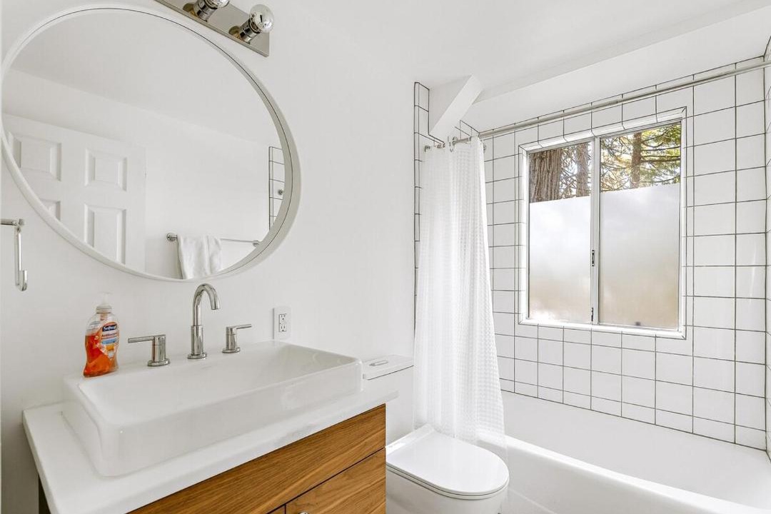 Photo of Bathroom in Lake Arrowhead