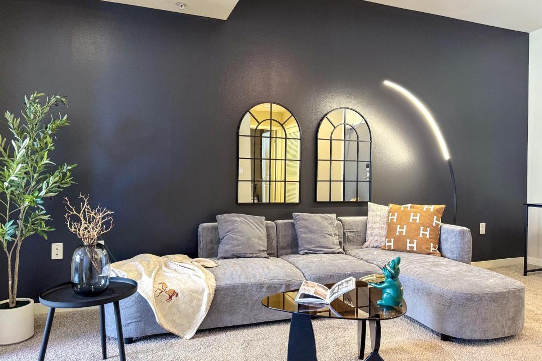 Photo of Livingroom in Mid-Wilshire