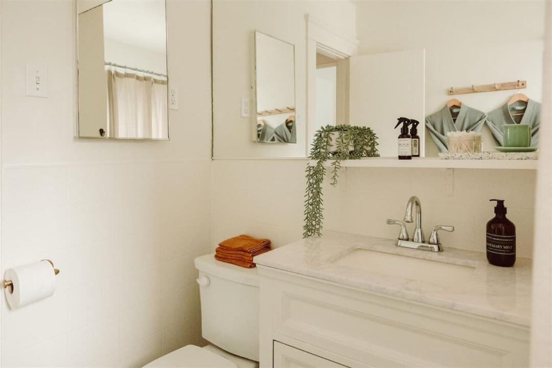 Photo of Bathroom in Belmont Heights