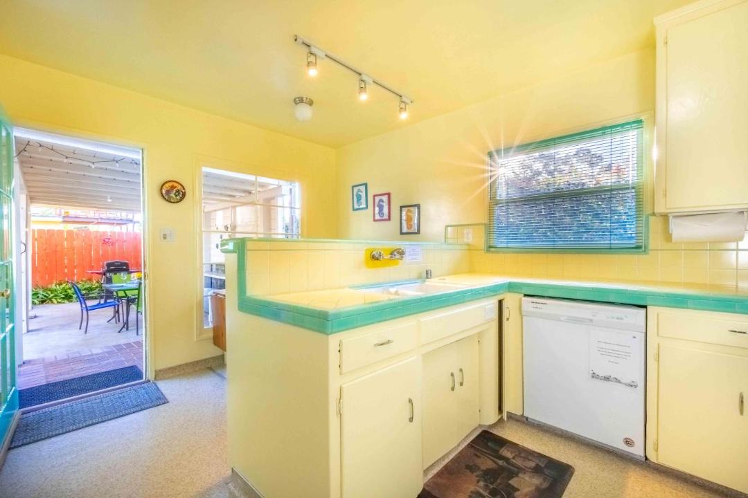 Photo of Kitchen in Beach Barber Tract