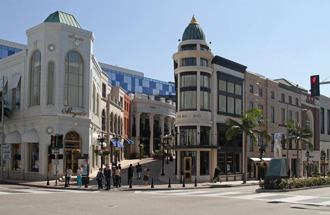 Photo of Buildings in Mid-Wilshire