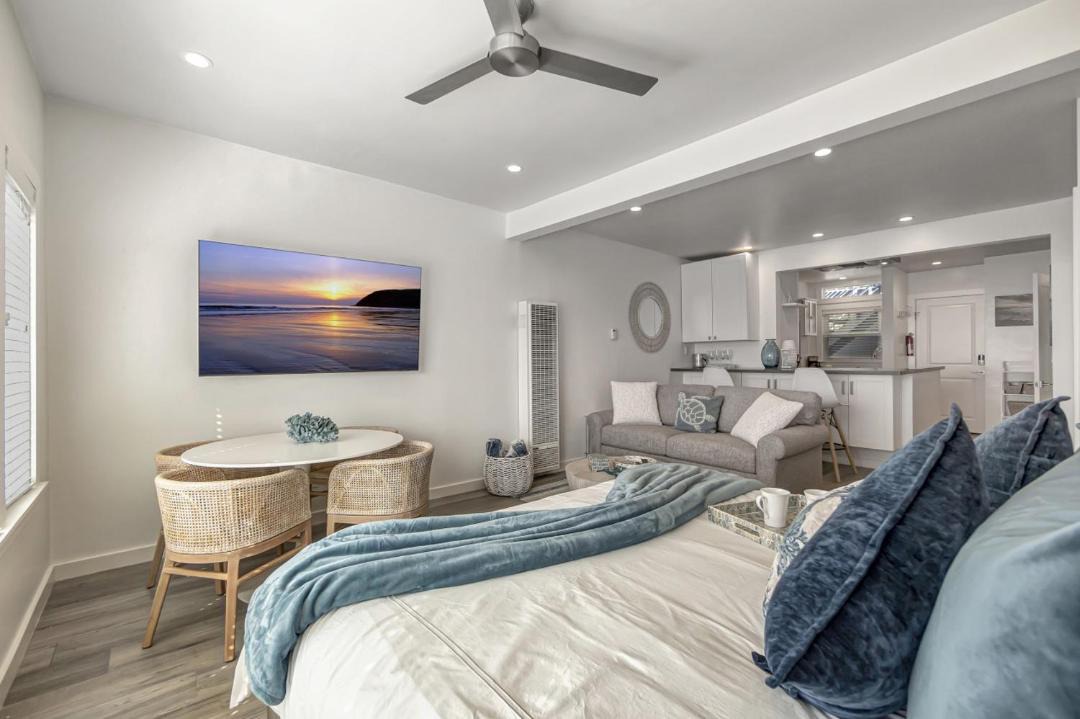 Photo of Bedroom in Laguna Beach