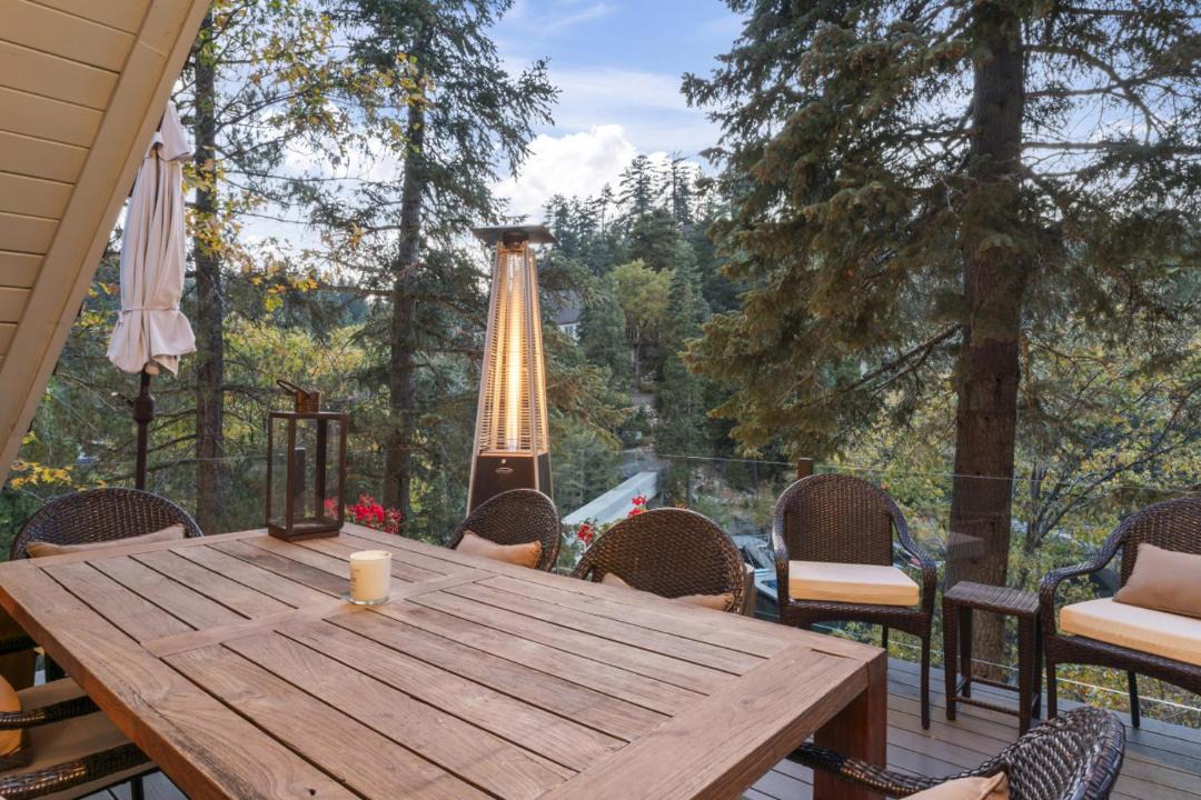 Photo of Patio Balcony in Blue Jay