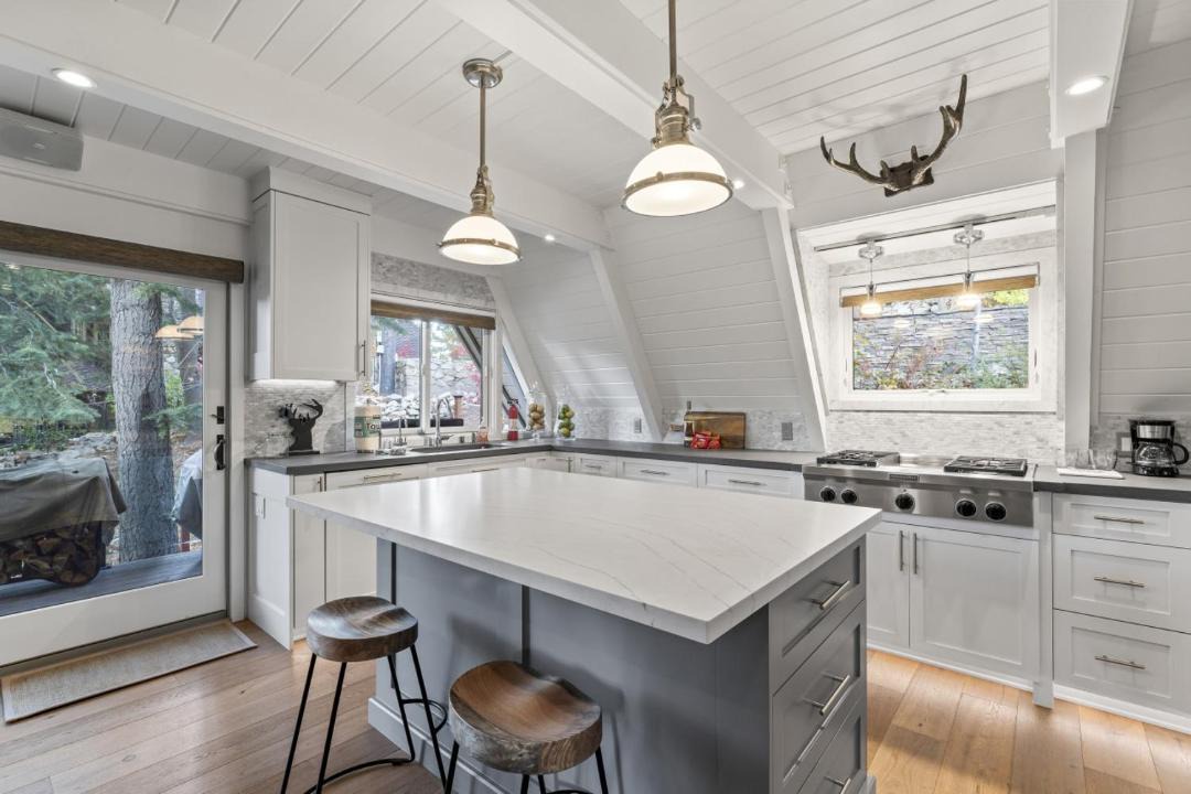 Photo of Kitchen in Blue Jay