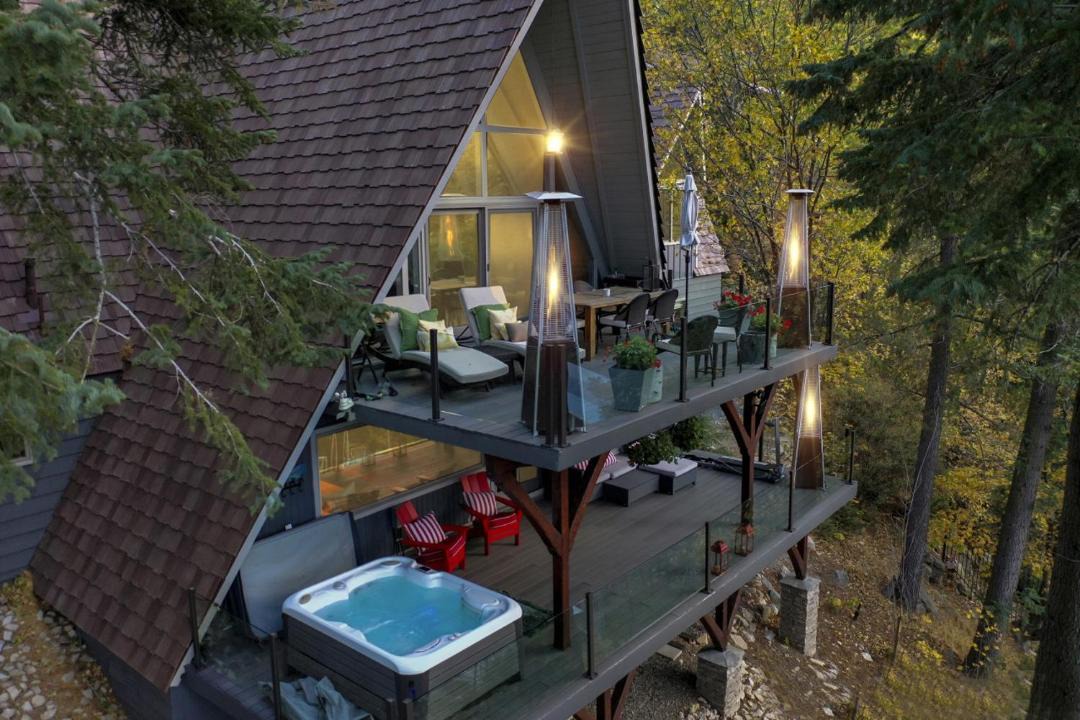 Photo of Patio Balcony in Blue Jay