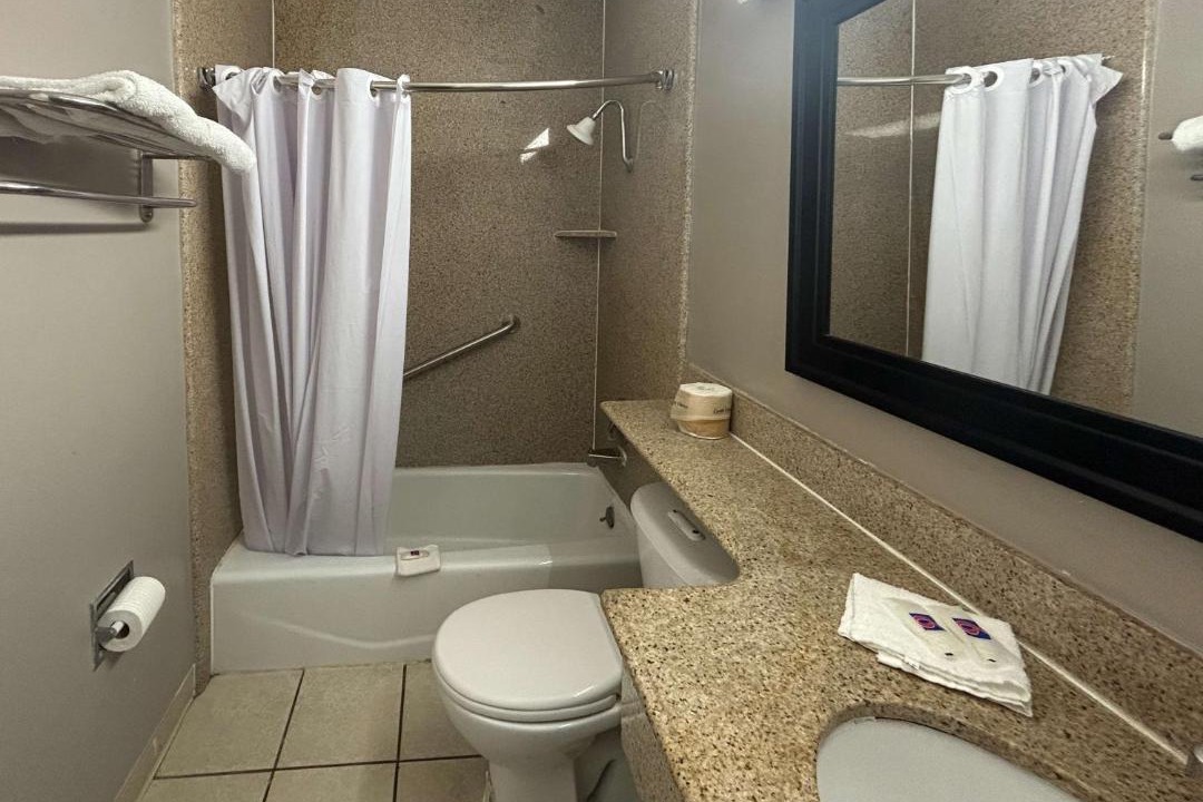 Photo of Bathroom in Northwest Anaheim