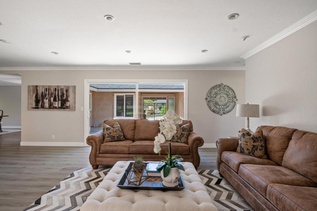 Photo of Livingroom in Yorba Linda