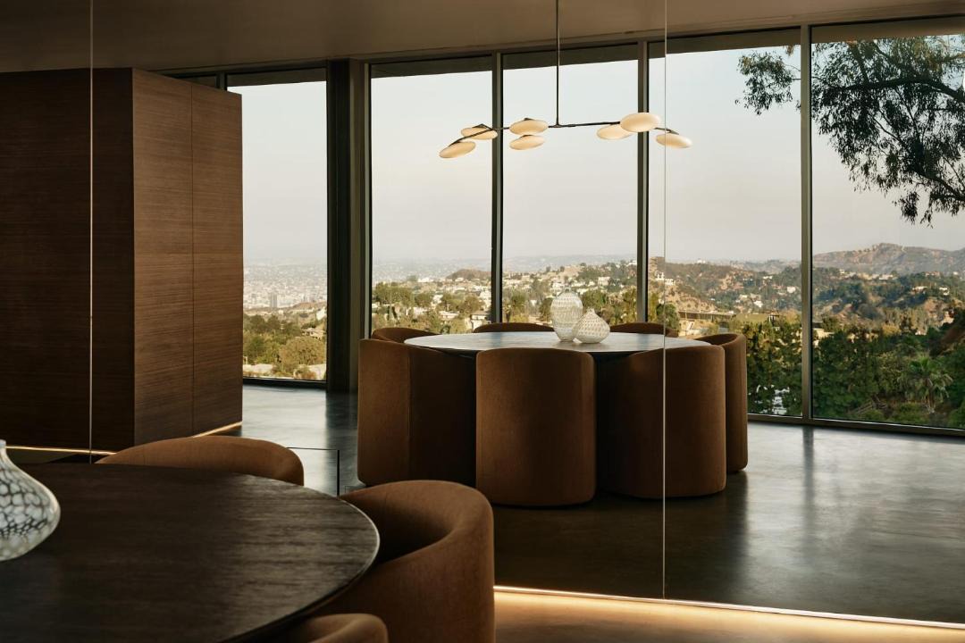 Photo of Others in Hollywood Hills