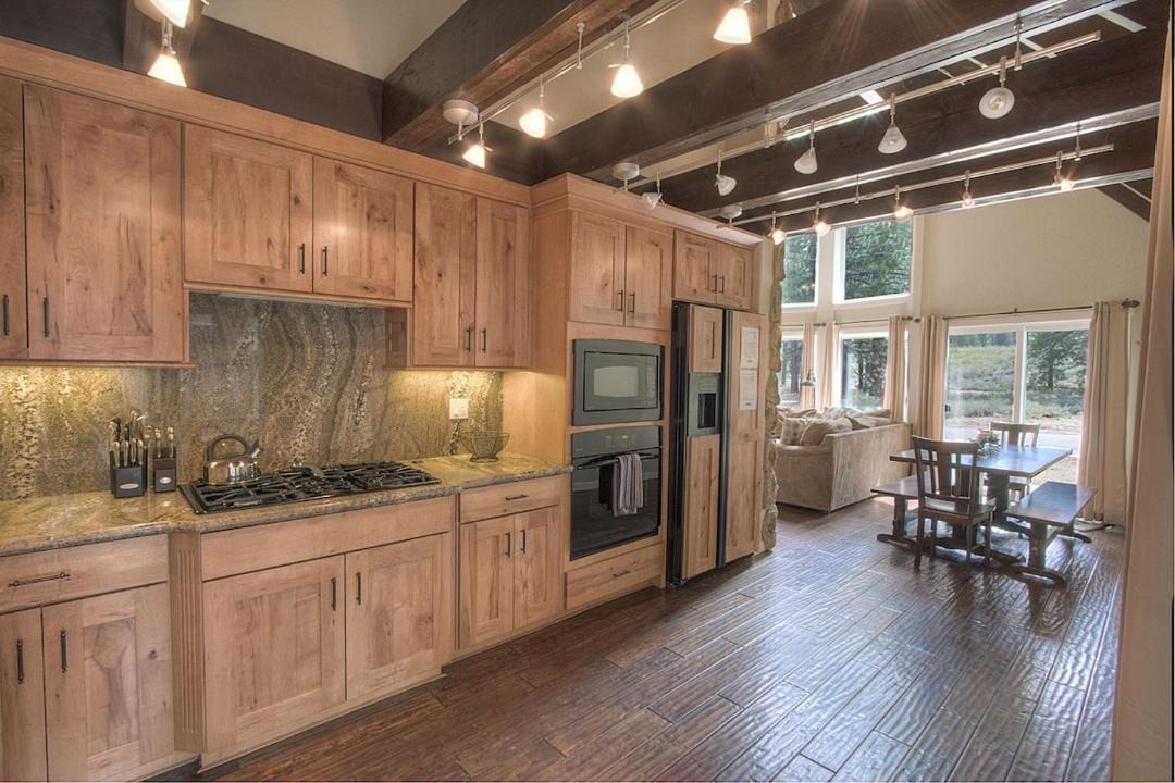 Photo of Kitchen in Black Bart