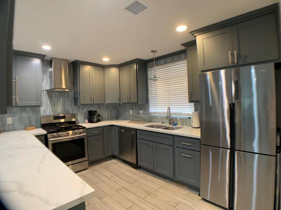 Photo of Kitchen in Estates at Canyon Crest