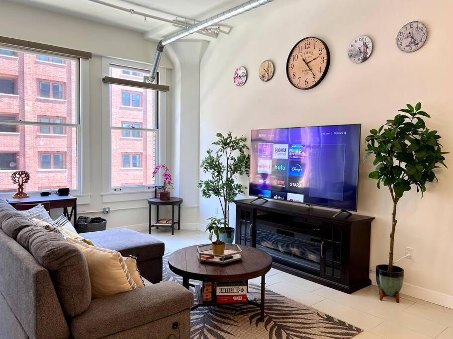 Photo of Livingroom in Historic Core