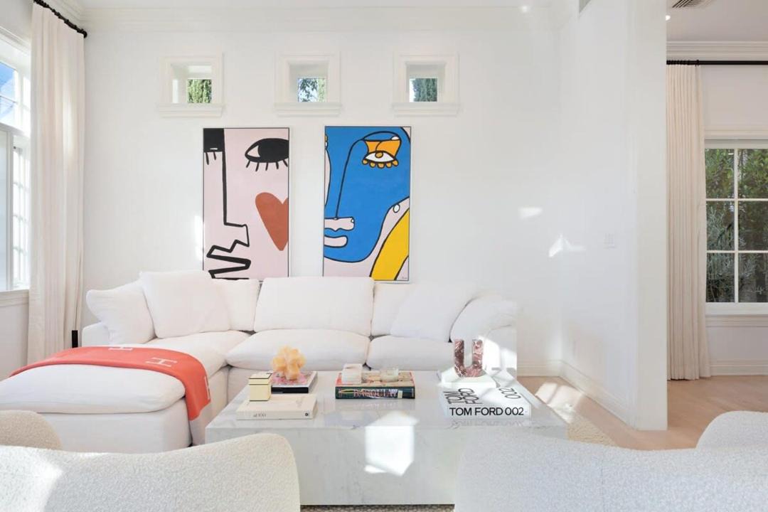 Photo of Livingroom in Beverly Hills