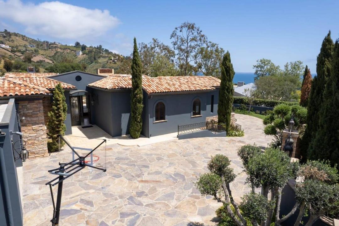 Photo of Others in Eastern Malibu