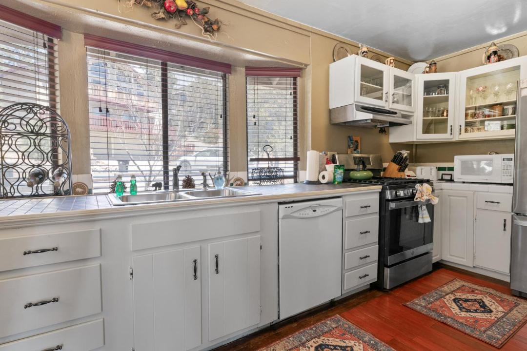 Photo of Kitchen in Whispering Forest