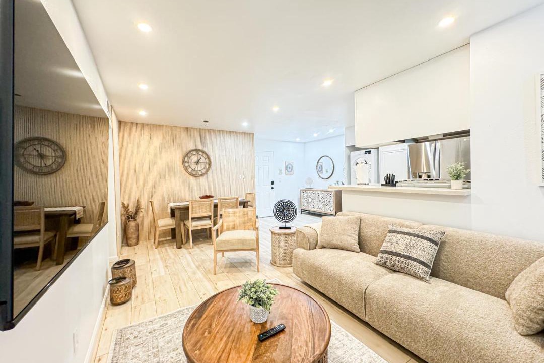 Photo of Livingroom in Beverly Hills