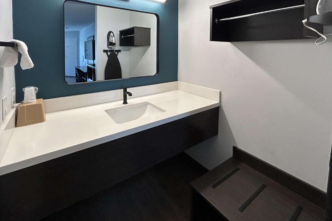 Photo of Bathroom in Gardena