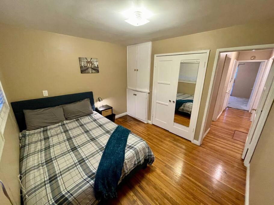 Photo of Bedroom in El Monte