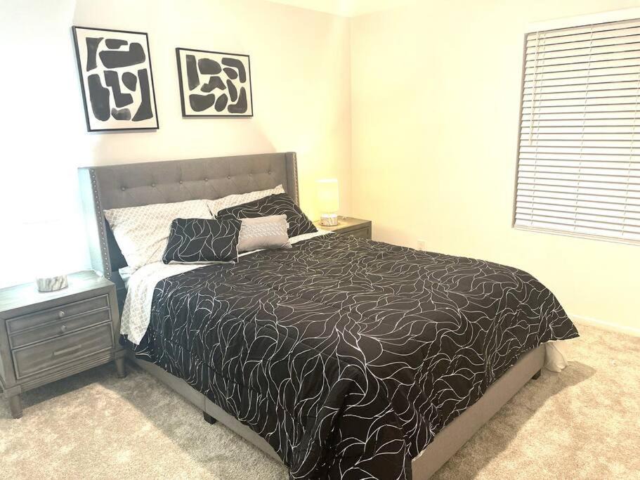 Photo of Bedroom in Victorville