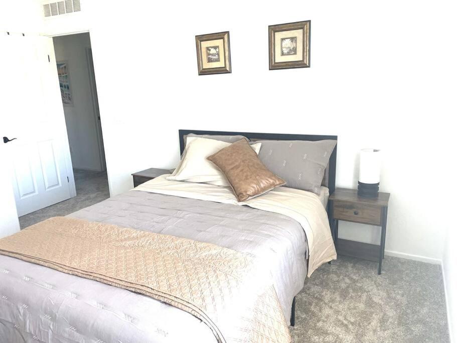 Photo of Bedroom in Victorville