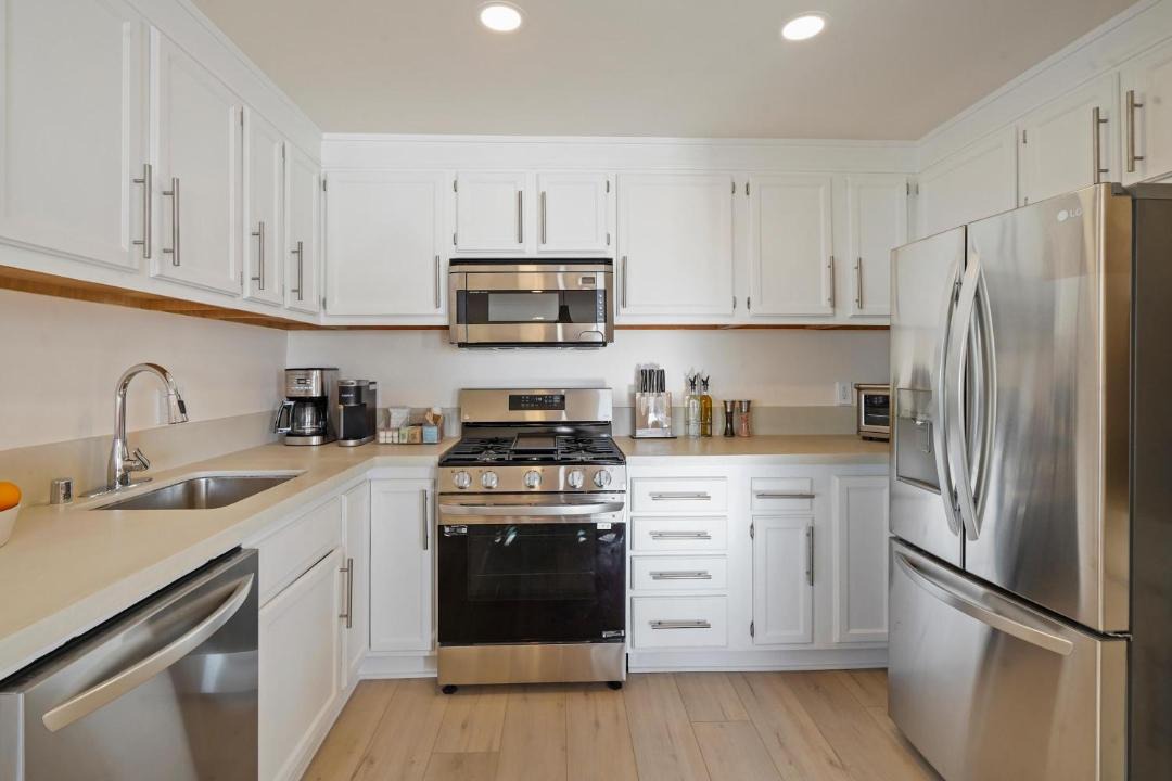 Photo of Kitchen in Eastern Malibu