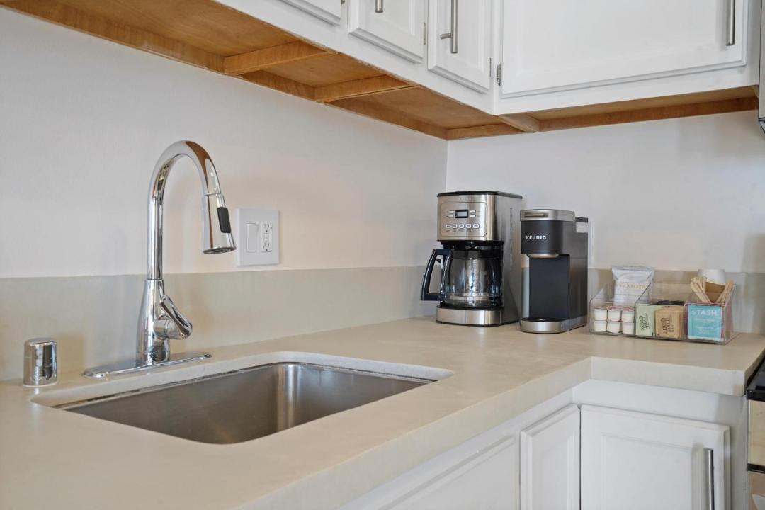 Photo of Kitchen in Eastern Malibu