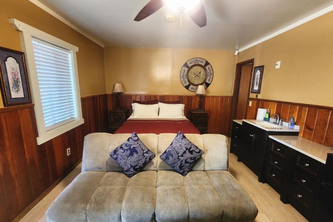 Photo of Bedroom in Big Bear Lake