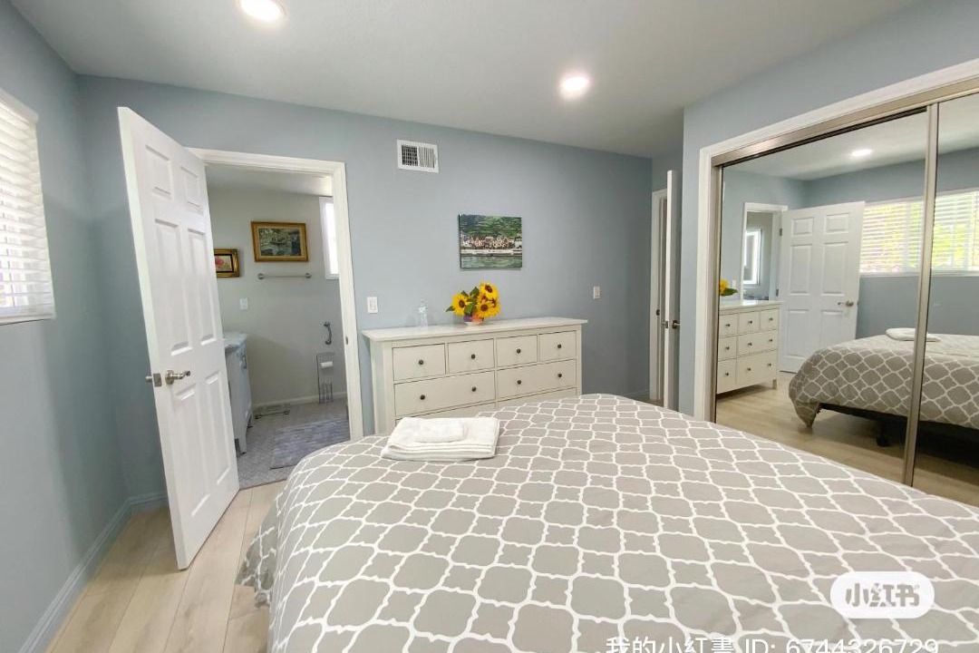 Photo of Bedroom in Rowland Heights