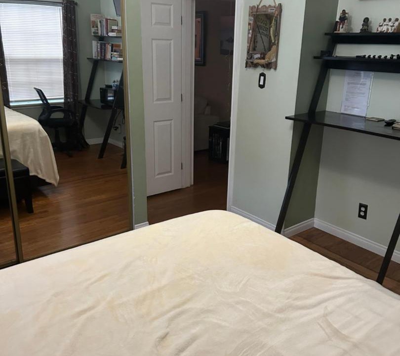 Photo of Bedroom in Inglewood