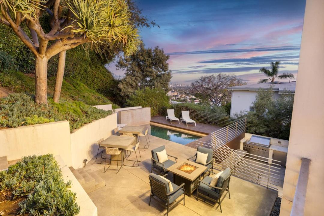 Photo of Patio Balcony in Hollywood Hills West