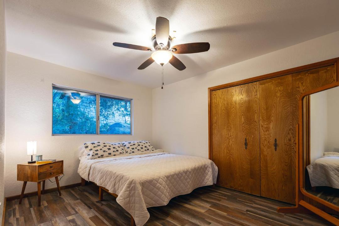 Photo of Bedroom in Forest Falls