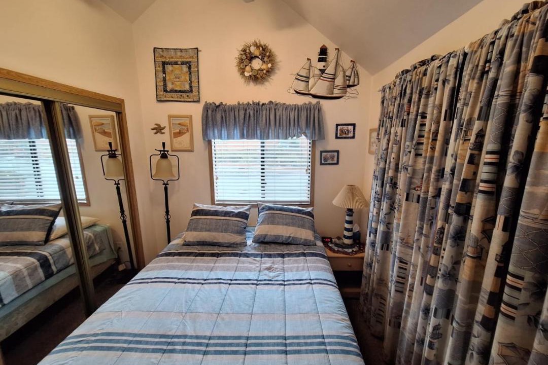 Photo of Bedroom in Smith River
