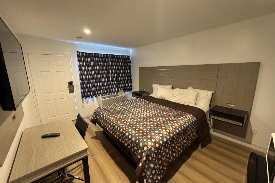 Photo of Bedroom in Romoland