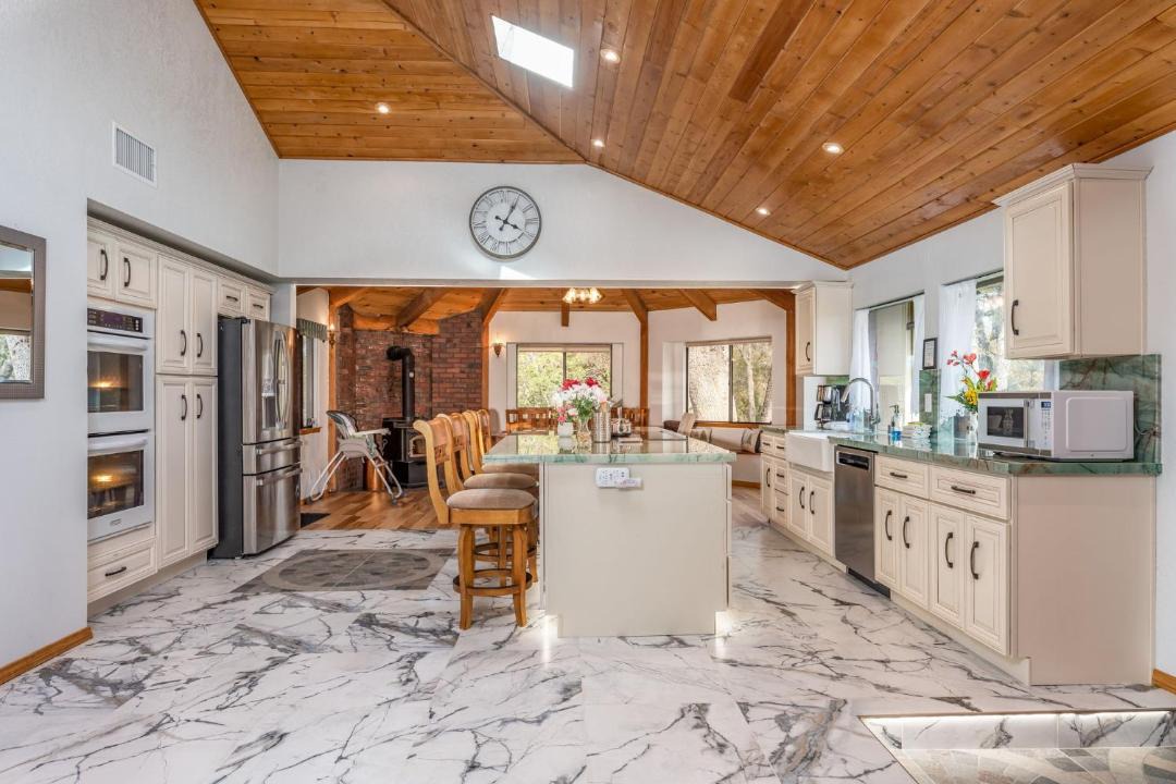 Photo of Kitchen in Coarsegold