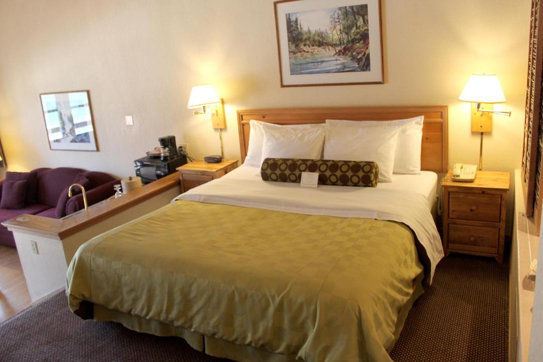 Photo of Bedroom in Bass Lake