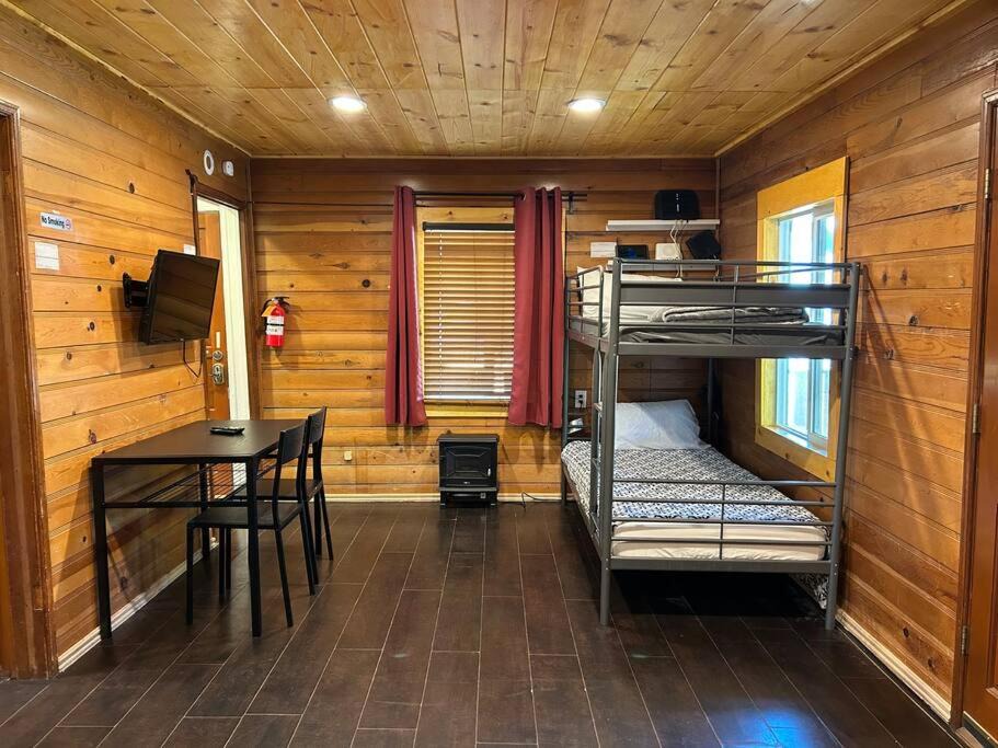 Photo of Bedroom in Big Bear Lake