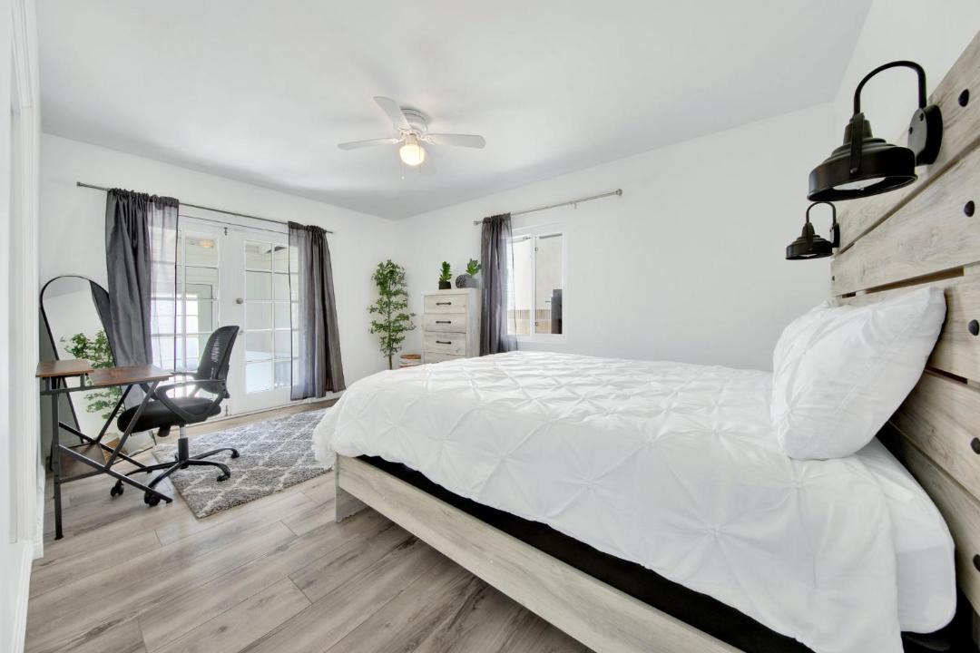 Photo of Bedroom in Del Rey