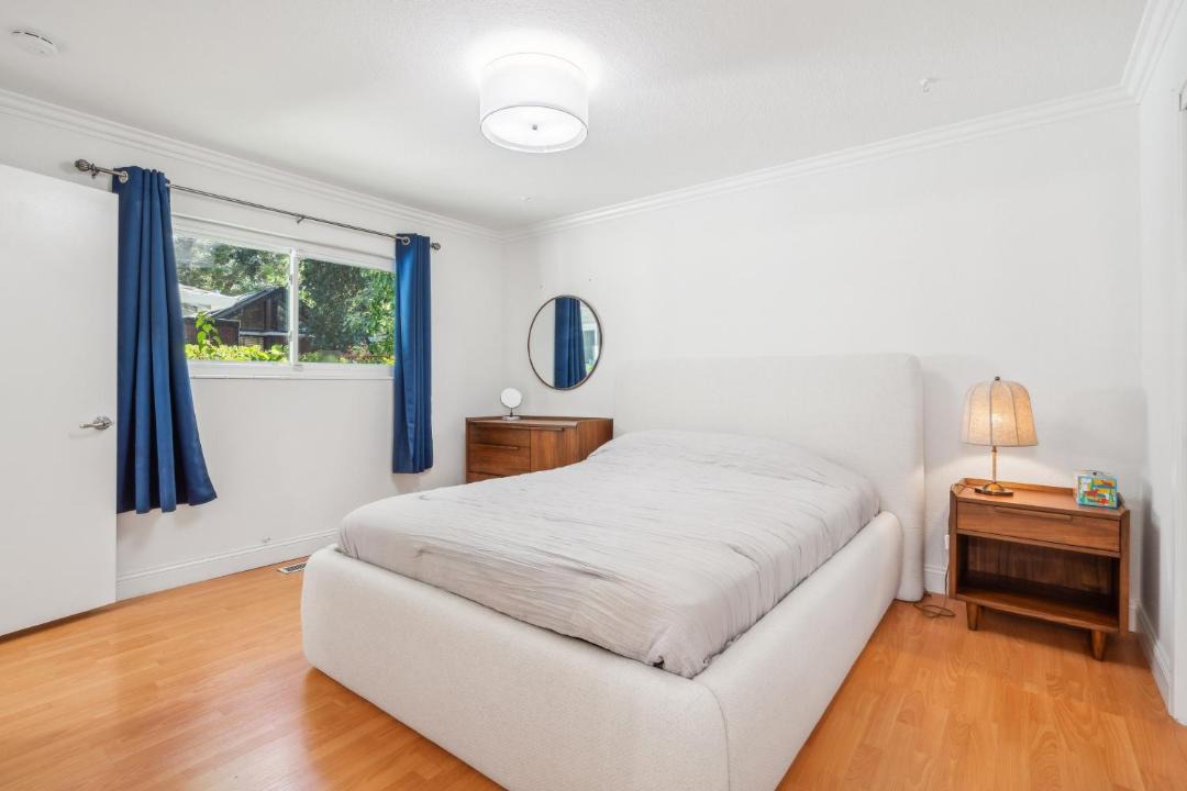 Photo of Bedroom in Mountain View