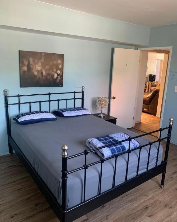 Photo of Bedroom in Pico - Robertson