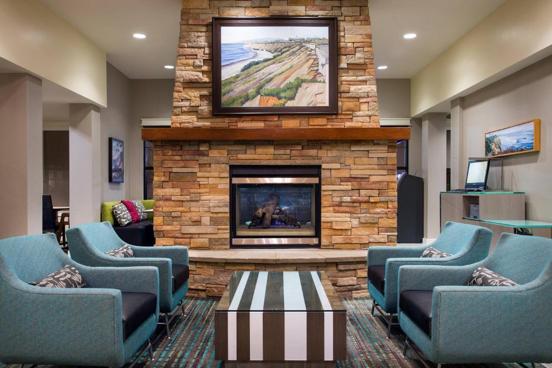 Photo of Livingroom in Ivey Ranch - Rancho Del Oro
