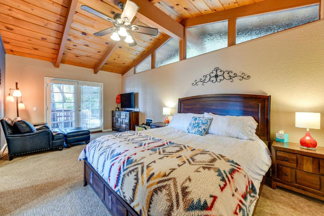 Photo of Bedroom in Idyllwild