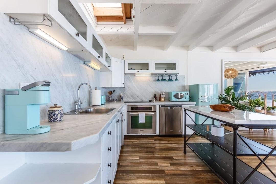 Photo of Kitchen in Eastern Malibu