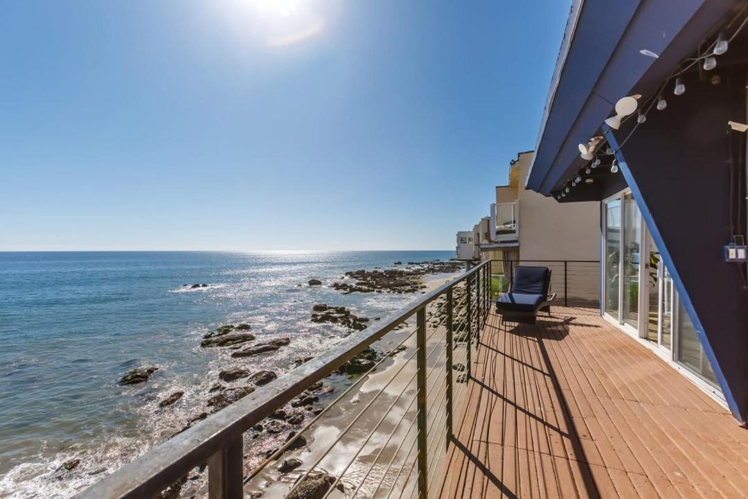 Photo of Patio Balcony in Eastern Malibu