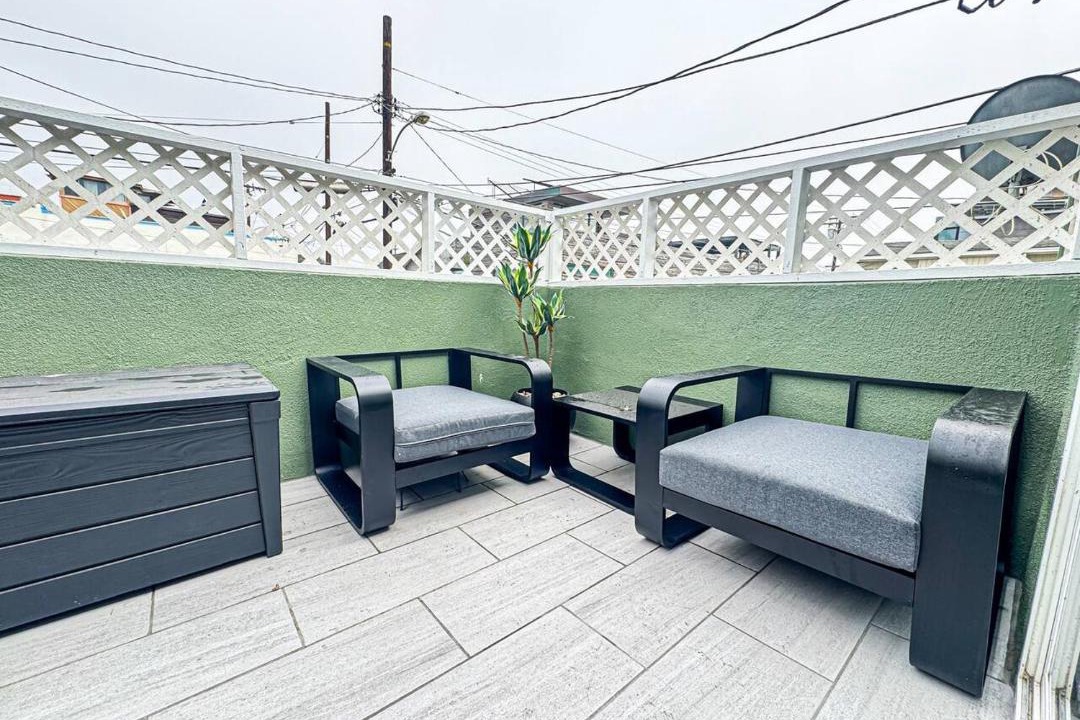 Photo of Patio Balcony in Culver - West