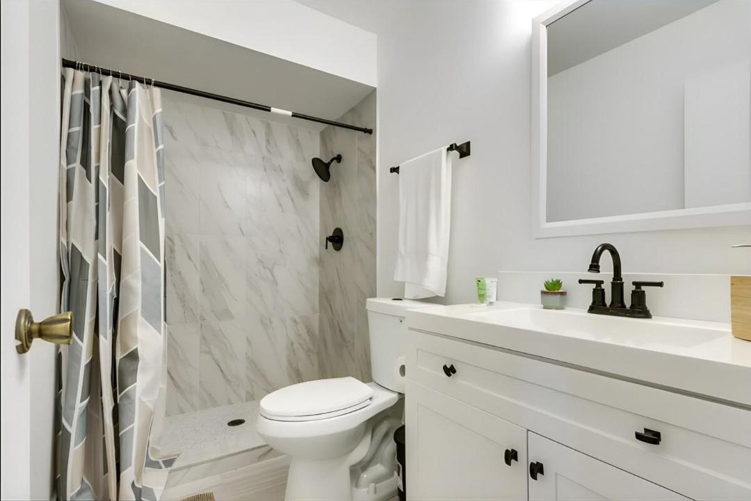Photo of Bathroom in Ridgecrest