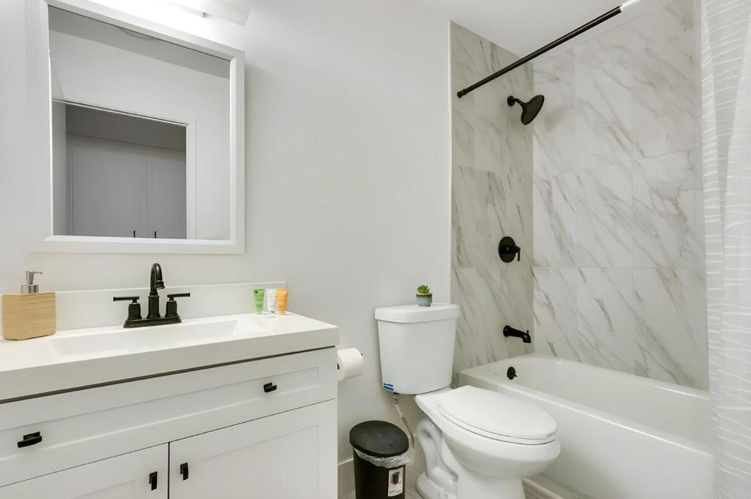 Photo of Bathroom in Ridgecrest